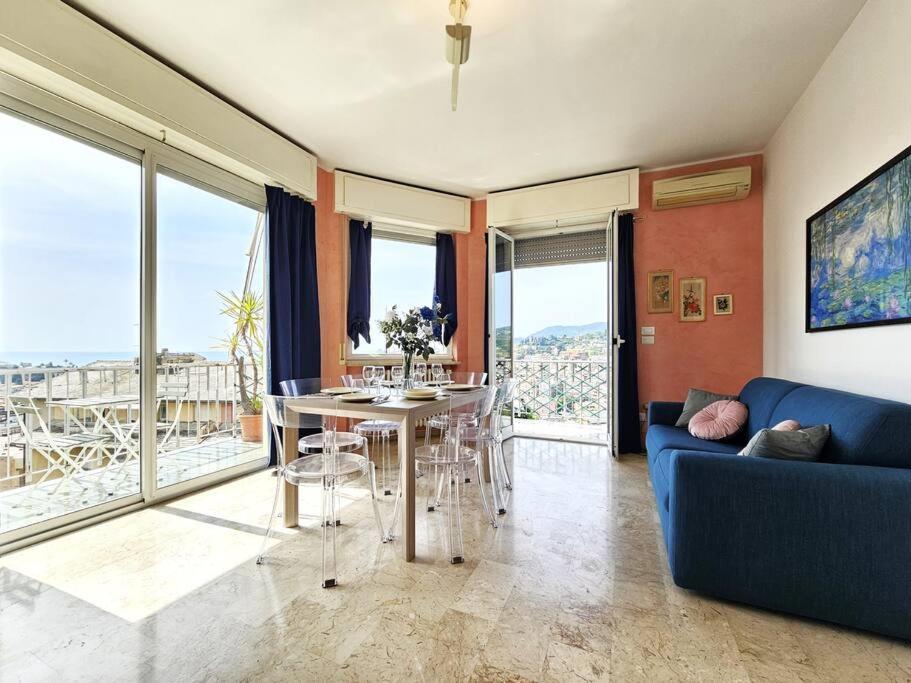 Parking,wifi, Netflix - Sunny Sea View Haven